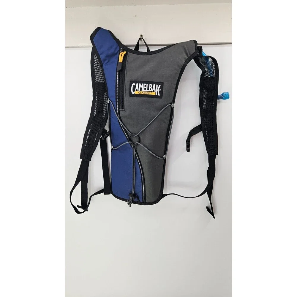 CamelBak Classic Hydration Pack 70oz Hiking Backpack Bag New Unused